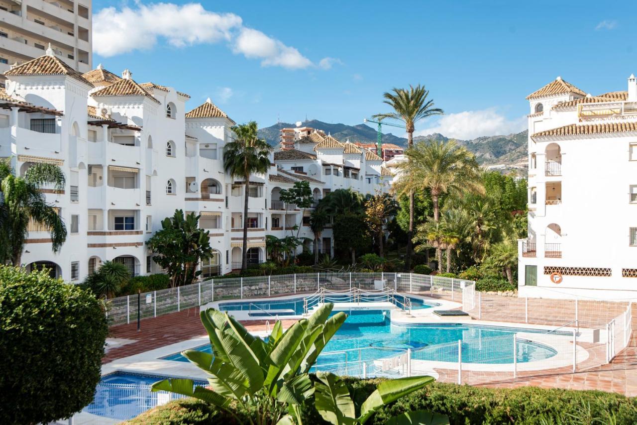 Timon Ii, Luxury 3 Bedroom Beachside Apartment Benalmadena Exterior photo