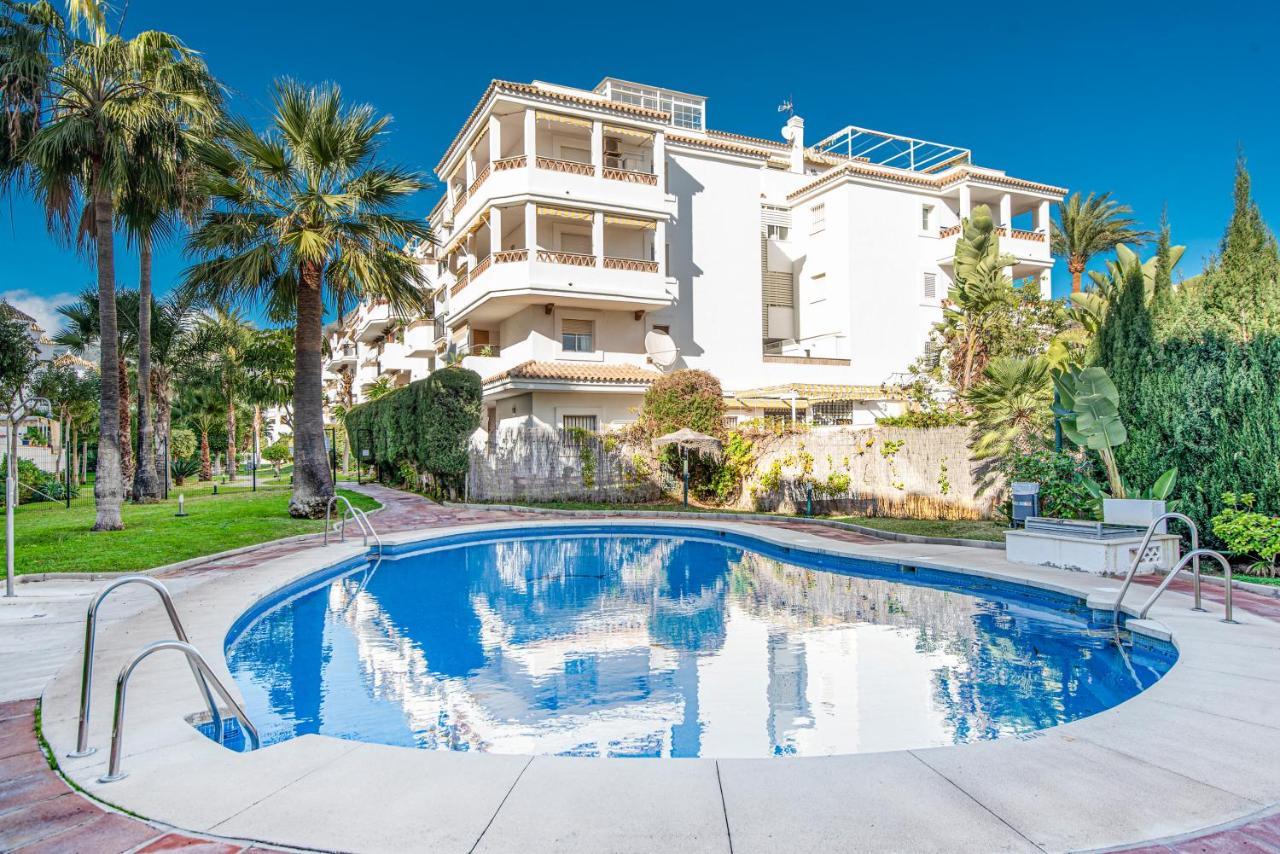 Timon Ii, Luxury 3 Bedroom Beachside Apartment Benalmadena Exterior photo