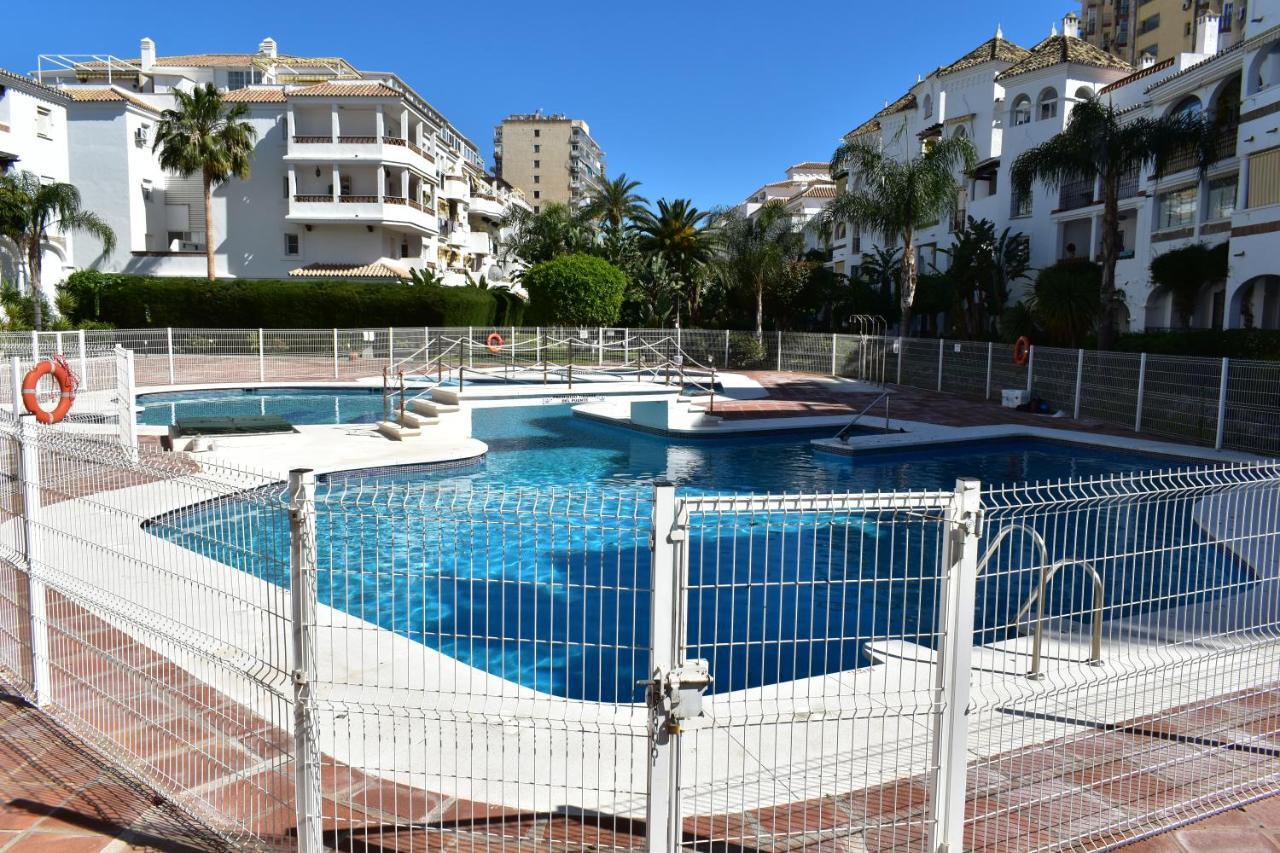 Timon Ii, Luxury 3 Bedroom Beachside Apartment Benalmadena Exterior photo